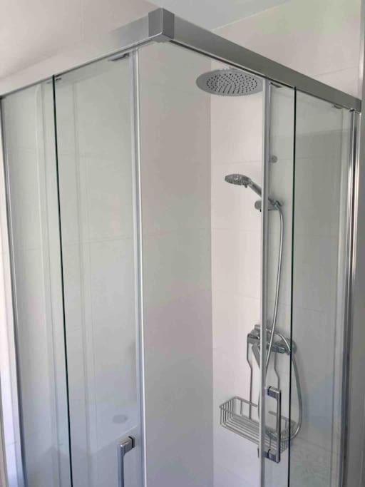 Piso Centrico Con Garaje Privado Gratis Apartment *